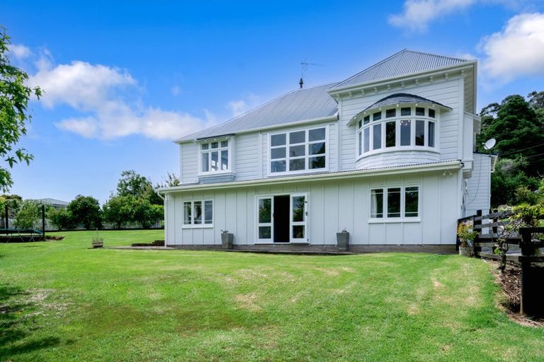 Photo of property in 12 Mildon Road, Waitakere, Auckland, 0782