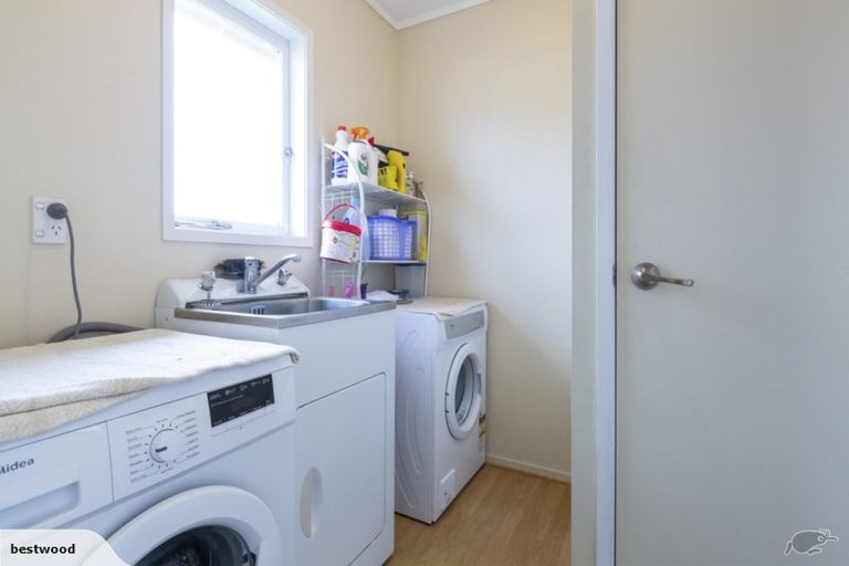 Photo of property in 52a Elizabeth Street, Tuakau, 2121