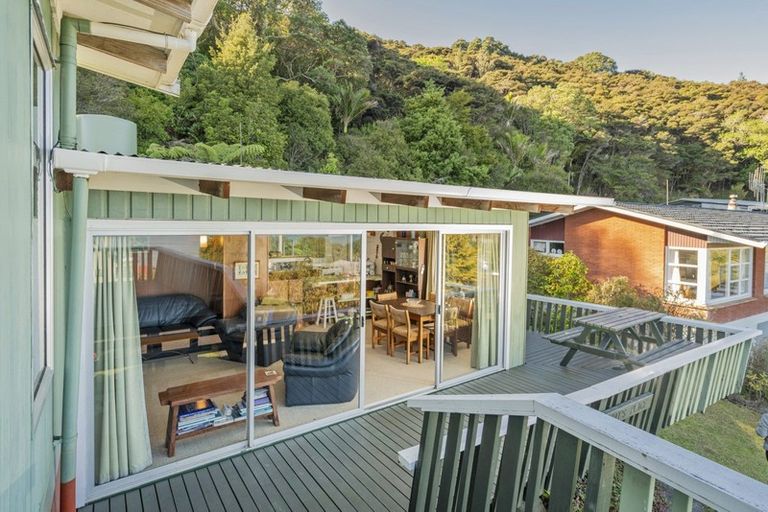 Photo of property in 15 Haddon Crescent, Whitianga, 3510