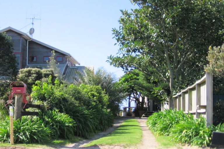 Photo of property in 139b Karewa Parade, Papamoa Beach, Papamoa, 3118