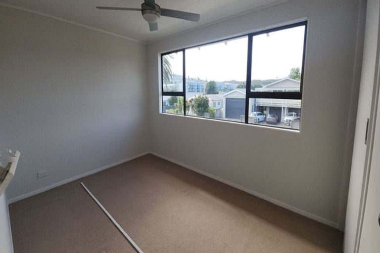 Photo of property in 1 Nukumea Common, Orewa, 0931