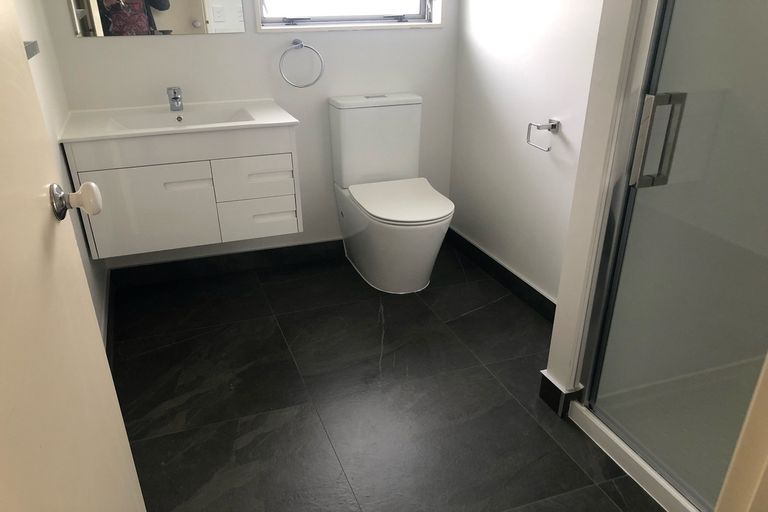 Photo of property in 8 Don Buck Road, Massey, Auckland, 0614