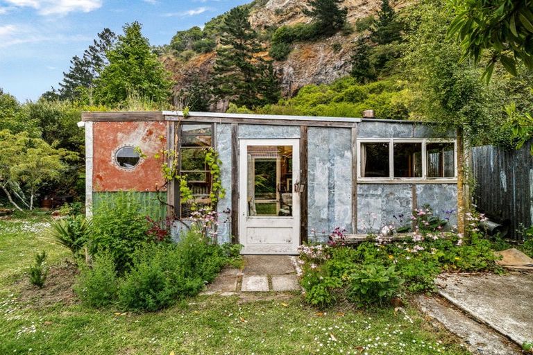 Photo of property in 8 Beach Road, Long Beach, Port Chalmers, 9081