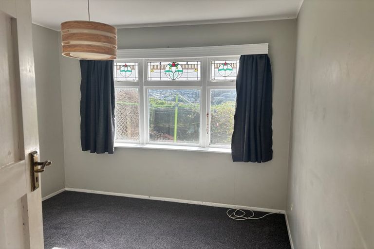 Photo of property in 2 Naughton Terrace, Kilbirnie, Wellington, 6022