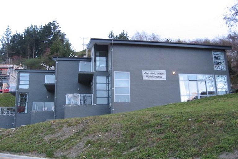 Photo of property in 97 Hallenstein Street, Queenstown, 9300