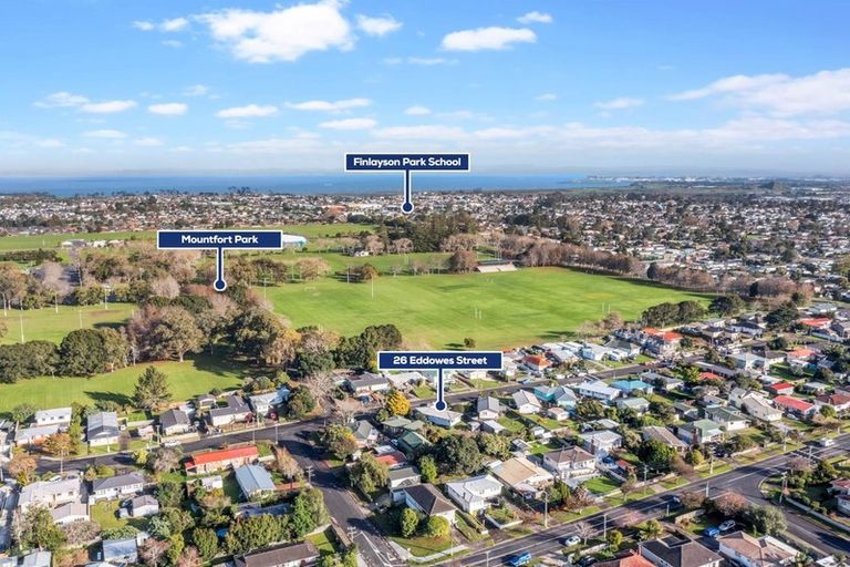 Photo of property in 26 Eddowes Street, Manurewa, Auckland, 2102