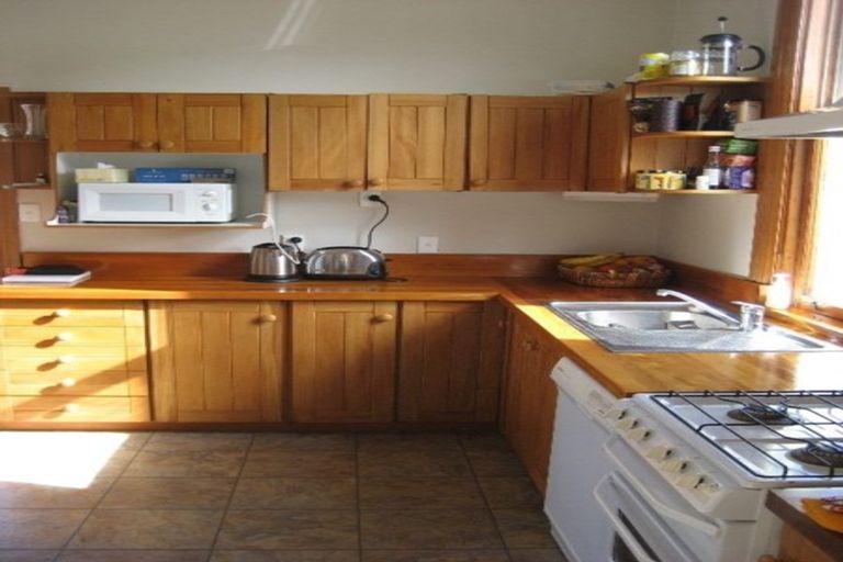 Photo of property in 174 Tasman Street, Mount Cook, Wellington, 6021