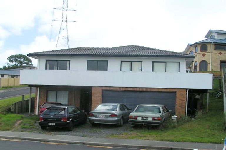 Photo of property in 50 Garton Drive, Massey, Auckland, 0614