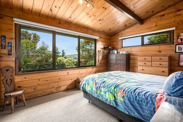 Photo of property in 15 James Cook Drive, Whitby, Porirua, 5024