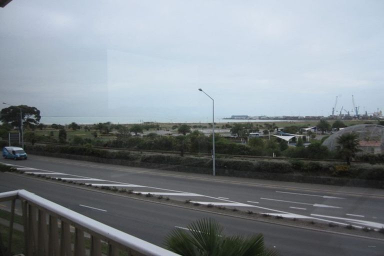 Photo of property in 1a/6 Wai-iti Road, Maori Hill, Timaru, 7910