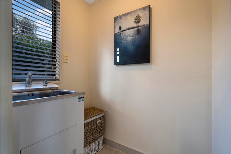 Photo of property in 1/14 Moxham Grove, Massey, Auckland, 0614