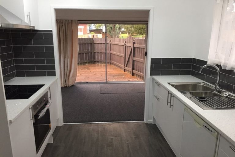 Photo of property in 38 Neal Avenue, Glenfield, Auckland, 0629