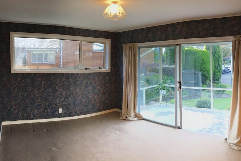 Photo of property in 14 Parkview Place, Avonhead, Christchurch, 8042