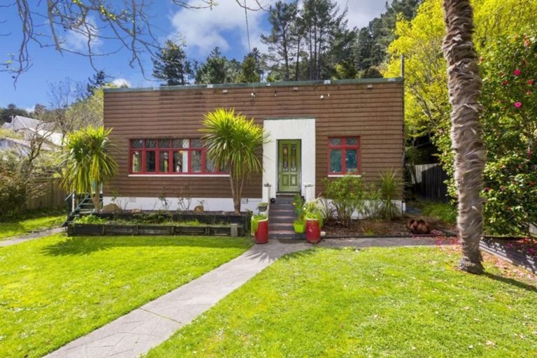 Photo of property in 7 Elmslie Road, Pinehaven, Upper Hutt, 5019