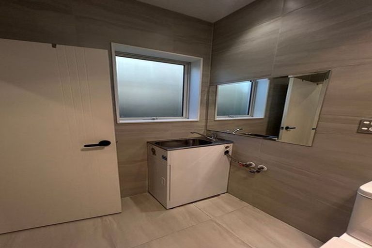 Photo of property in 32 Lime Hill Rise, Flat Bush, Auckland, 2019
