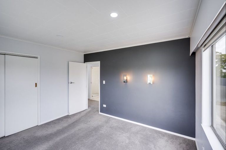 Photo of property in 4 Upham Crescent, Taradale, Napier, 4112