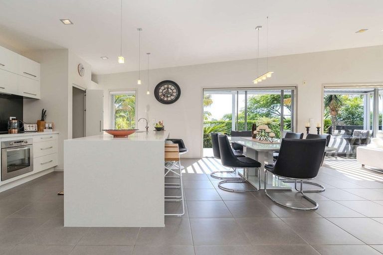 Photo of property in 10 Access Heights, Kerikeri, 0230