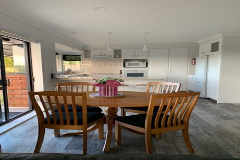 Photo of property in 18 Claridge Place, Mount Maunganui, 3116