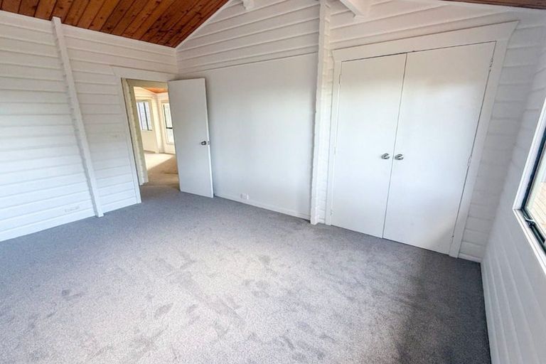 Photo of property in 1 Ngahere Views, Orewa, 0931