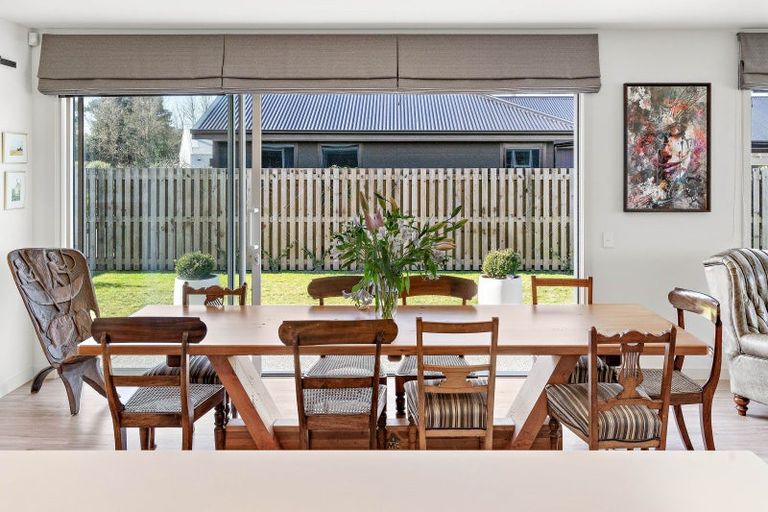 Photo of property in 8 Matai Grove, Greytown, 5712