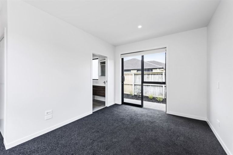 Photo of property in 51 Awatira Drive, Papamoa Beach, Papamoa, 3118