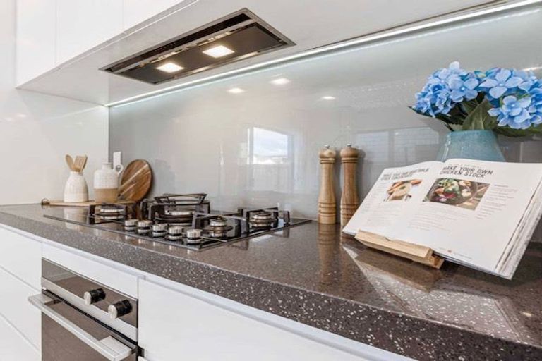 Photo of property in 62 Donegal Park Drive, Flat Bush, Auckland, 2019
