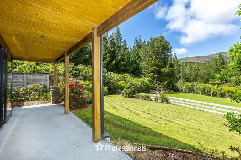 Photo of property in 32e Kaitoke Loop, Kaitoke, Upper Hutt, 5018
