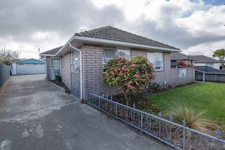 Photo of property in 58 Meon Street, Aranui, Christchurch, 8061