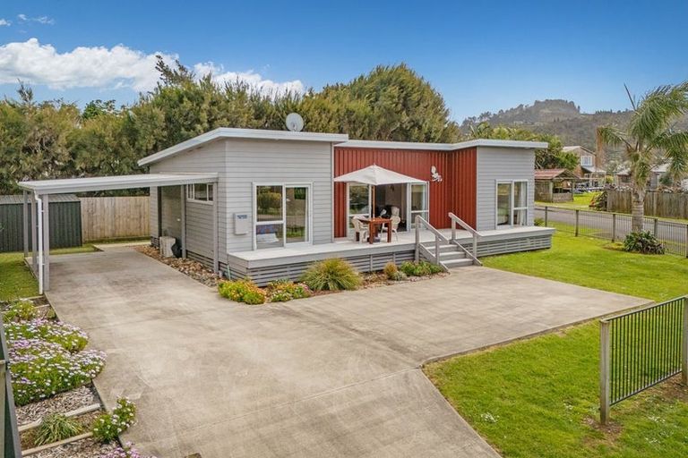 Photo of property in 20 Tairua Palms Place, Tairua, 3508