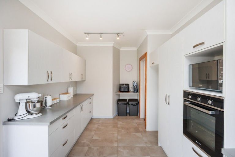 Photo of property in 155 James Line, Kelvin Grove, Palmerston North, 4414