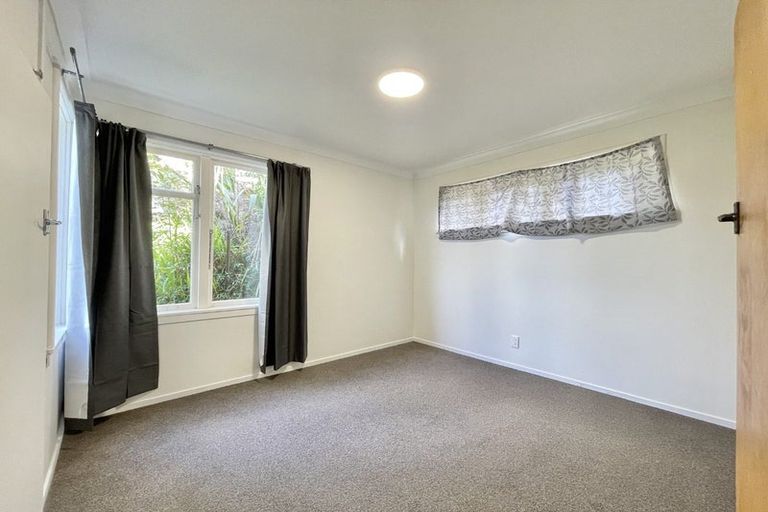 Photo of property in 14 Terawhiti Terrace, Karori, Wellington, 6012