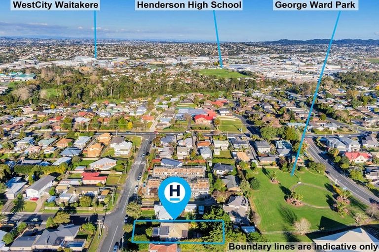 Photo of property in 14 Geordie Street, Henderson, Auckland, 0612