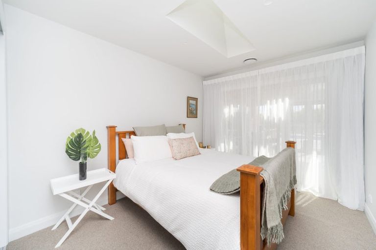 Photo of property in 9 Paterson Lane, Kelvin Grove, Palmerston North, 4470