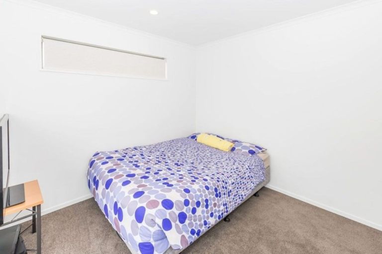 Photo of property in 33 William Dawson Crescent, Wigram, Christchurch, 8025
