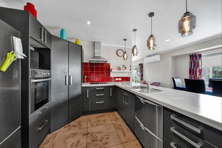 Photo of property in 32 Penrod Drive, Bell Block, New Plymouth, 4312