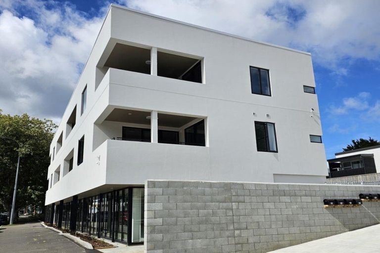 Photo of property in 321 Victoria Avenue, Wanganui, 4500