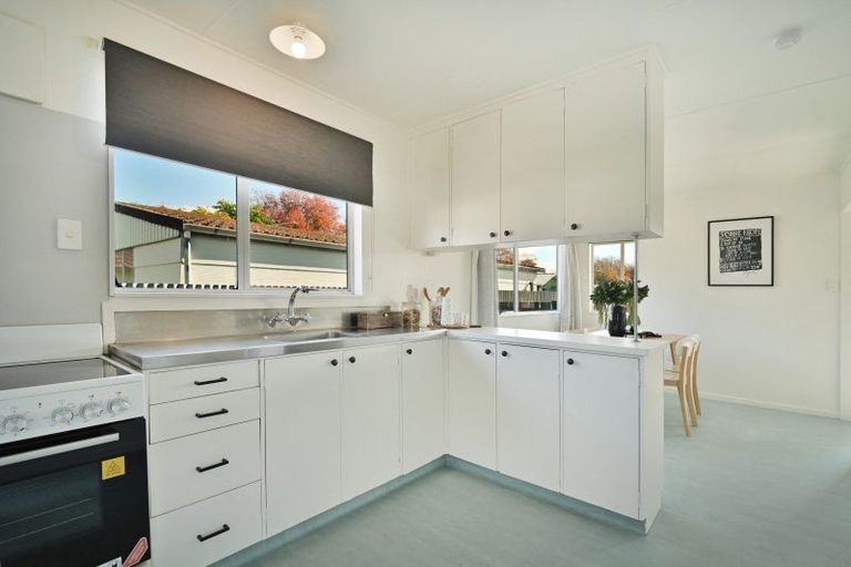 Photo of property in 2/85 Diaz Drive, Flaxmere, Hastings, 4120