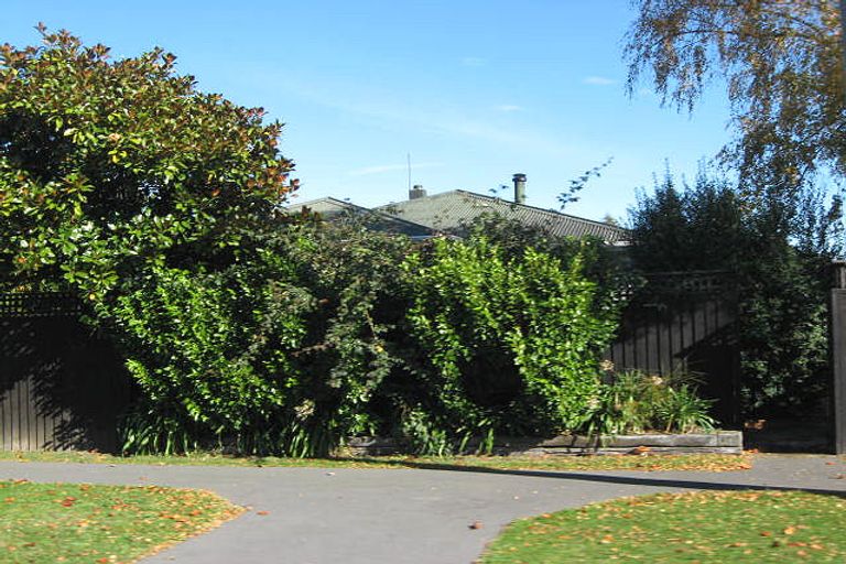 Photo of property in 53a Garreg Road, Bryndwr, Christchurch, 8052