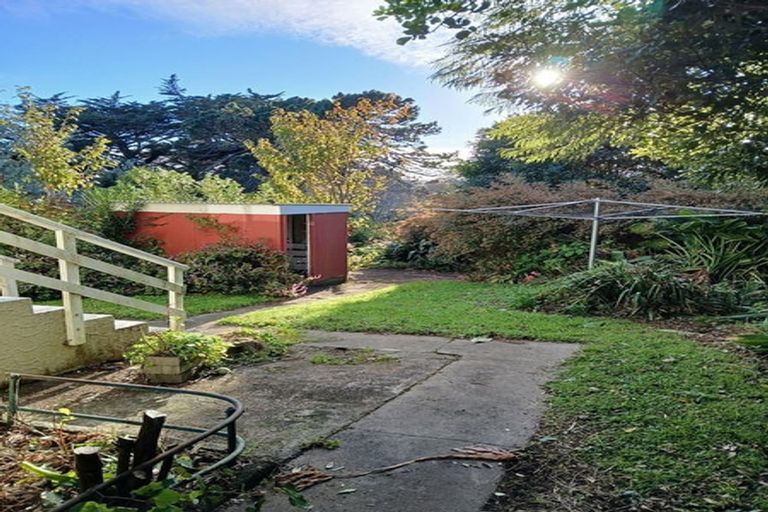 Photo of property in 40 Banks Street, Marfell, New Plymouth, 4310