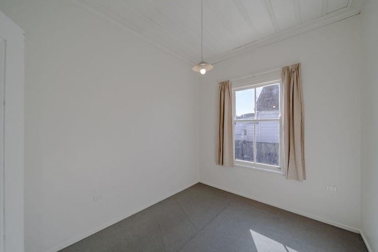 Photo of property in 4 Wellington Road, Waipukurau, 4200