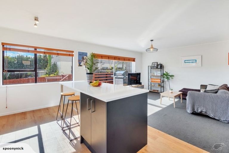 Photo of property in 4/8 Mayville Avenue, New Lynn, Auckland, 0600