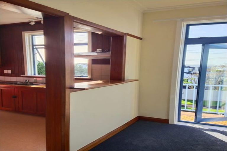 Photo of property in 10d Weymouth Street, New Plymouth, 4310