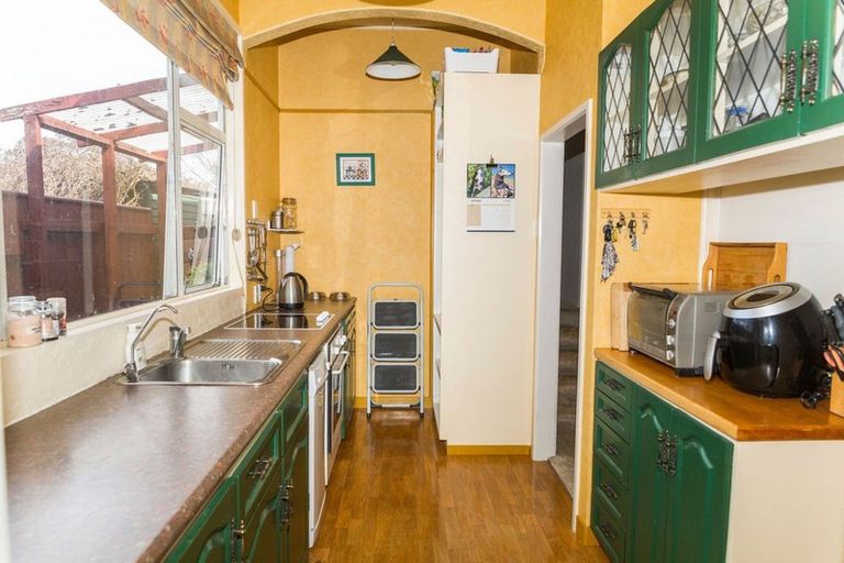 Photo of property in 8 Chamberlain Street, Dannevirke, 4930