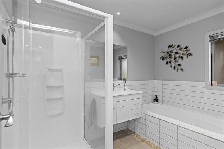 Photo of property in 25 Madison Street, Cambridge, 3434