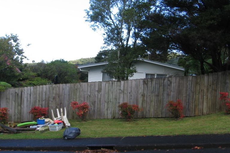 Photo of property in 43 Rimutaka Place, Titirangi, Auckland, 0604