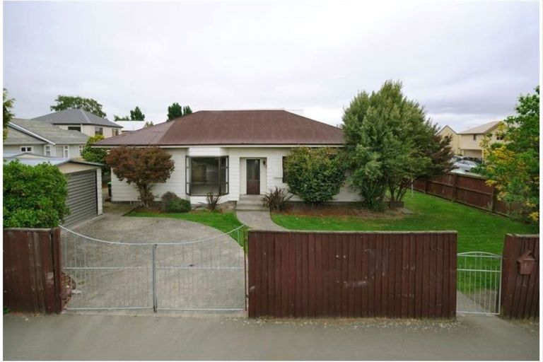 Photo of property in 45 Matipo Street, Riccarton, Christchurch, 8041