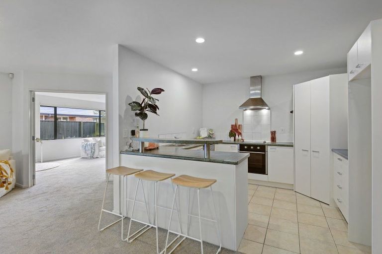 Photo of property in 3 Breton Close, Northwood, Christchurch, 8051