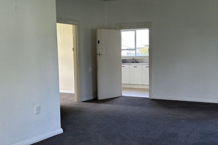 Photo of property in 12 Richardson Street, Woodville, 4920