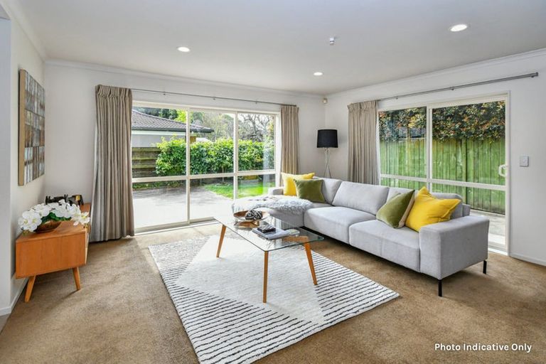 Photo of property in 356a Great South Road, Opaheke, Papakura, 2113