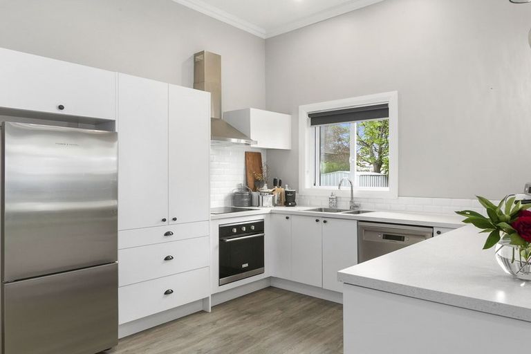 Photo of property in 82 Moreau Street, Saint Kilda, Dunedin, 9012